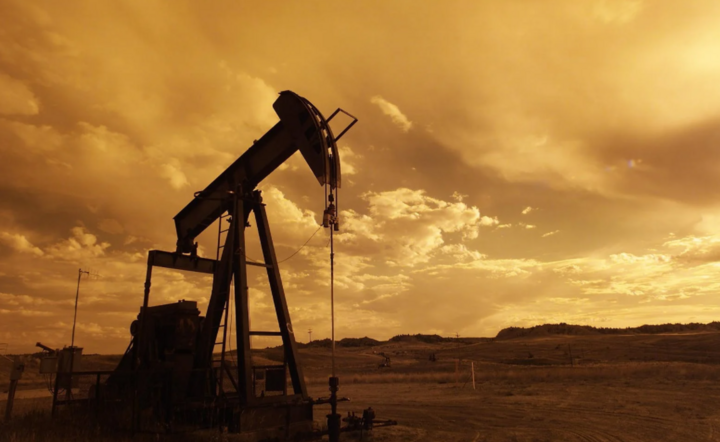 Potentaci naftowi zarabiają w kryzysie mimo sankcji