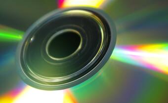 Internetowy streaming i pliki mp3 wypychają z rynku muzykę na płytach CD