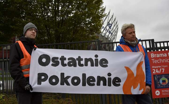 Polscy aktywiści z "Ostatniego Pokolenia" także zajmują się blokowaniem dróg / autor: Fratria /LK