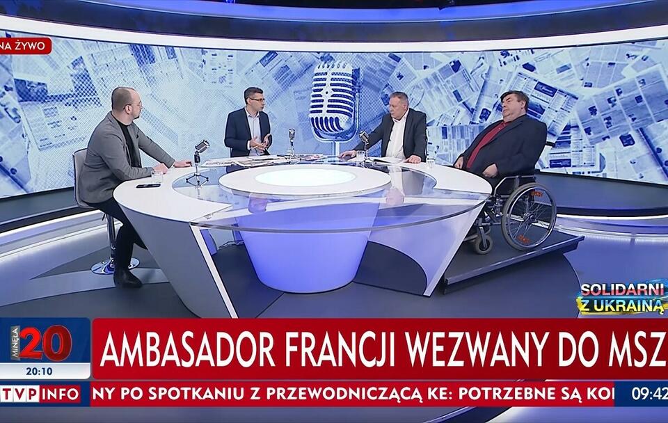 Echa skandalicznych słów Macrona w "Salonie Dziennikarskim" / autor: TVP Info (screenshot)