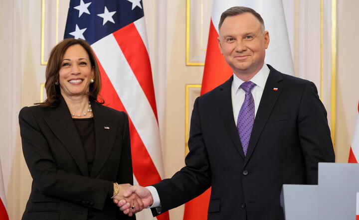 Prezydent RP Andrzej Duda (P) i wiceprezydent USA Kamala Harris (L)  / autor: PAP/Leszek Szymański
