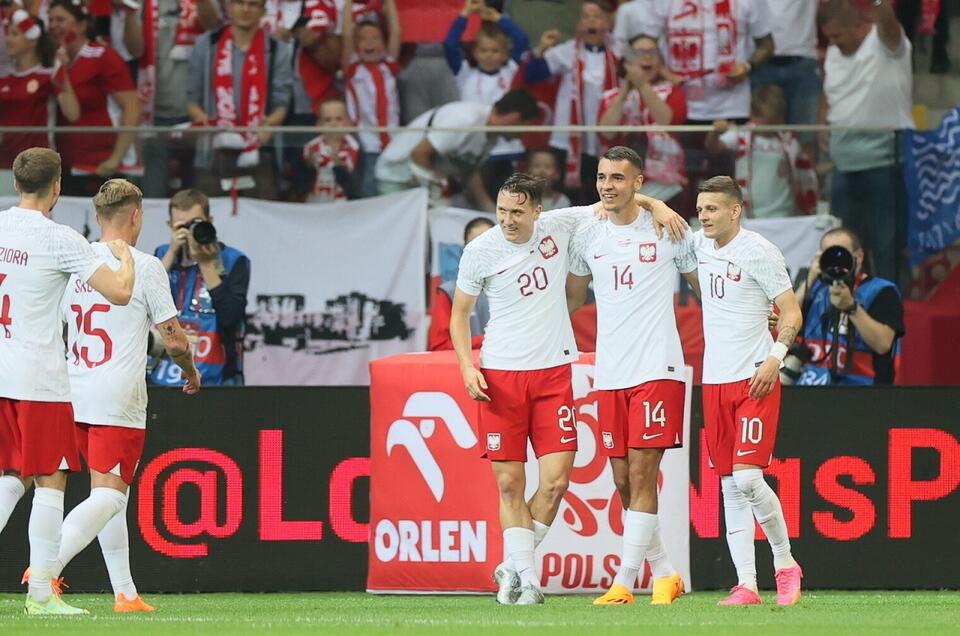 Polscy kadrowicze cieszą się z gola podczas towarzyskiego meczu z Niemcami / autor: PAP/Leszek Szymański