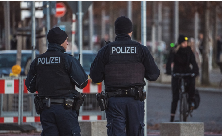 Niemcy: Policja w domach aktywistów klimatycznych