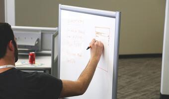 Nauczyciele dostaną od kwietnia podwyżki