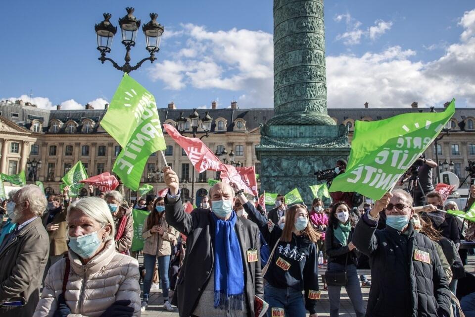 Francja / autor: PAP/EPA/CHRISTOPHE PETIT TESSON