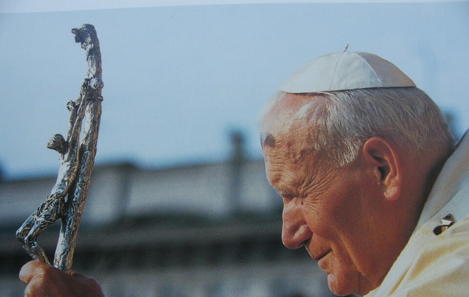 św. Jan Paweł II / autor: wikimedia.commons/Itto Ogami/Una foto di Giovanni Paolo II scattata all'interno dell'Arcivescovado di Cracovia - panoramio/7 June 2008