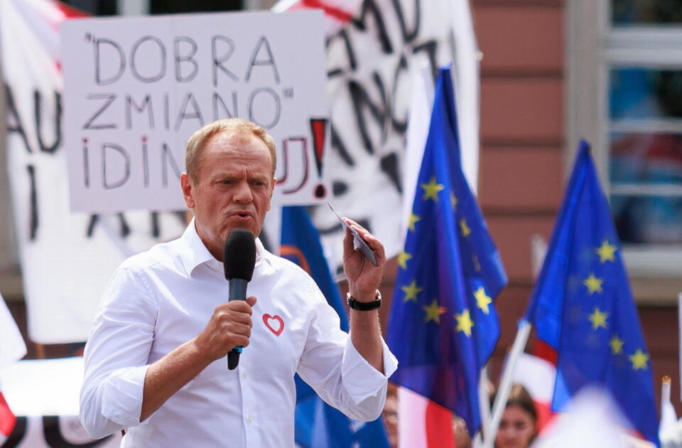 Donald Tusk na wiecu we Wrocławiu  / autor: PAP/Tomasz Golla