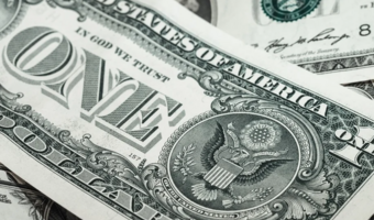Kursy walut po upadku SVB: dolar runął