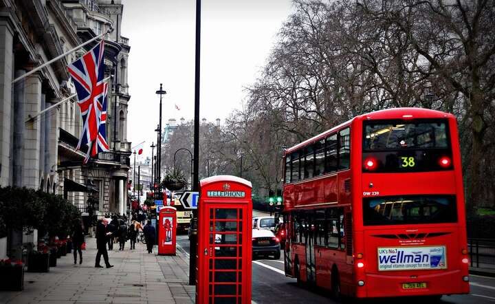 Żeby dostać brytyjską wizę, trzeba więcej zarabiać / autor: Pixaby
