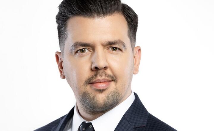 Adrian Jabłoński, dyrektor ds. korporacyjnych i komunikacji w JTI Polska / autor: materiały prasowe