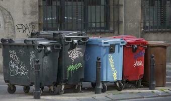 Znowu podwyżki za śmieci w Warszawie. Nawet 100zł miesięcznie