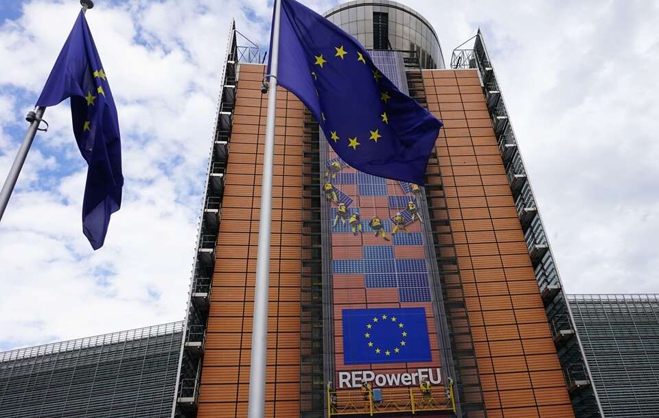 Jest termin podpisania umowy ws. SAFE z KE (na zdjęciu siedziba Komisji w Brukseli) / autor: Fratria