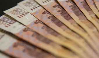 Rubel spadł w czwartek o prawie 10 procent