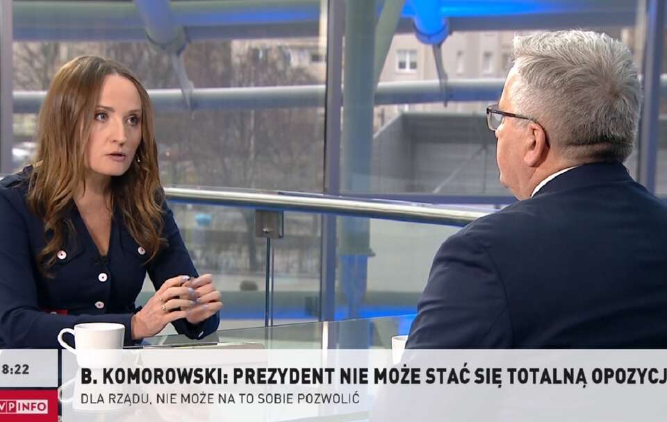 Red. Justyna Dobrosz-Oracz i b. prezydent Bronisław Komorowski w neo-TVP Info / autor: screen/TVP Info