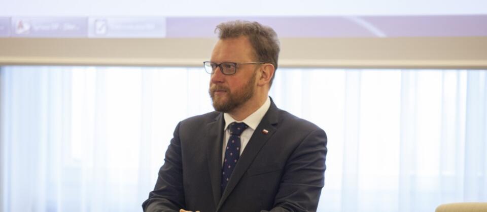 Szef resortu zdrowia Łukasz Szumowski  / autor: Fratria