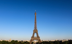 Turyści masowo wrócili do Paryża