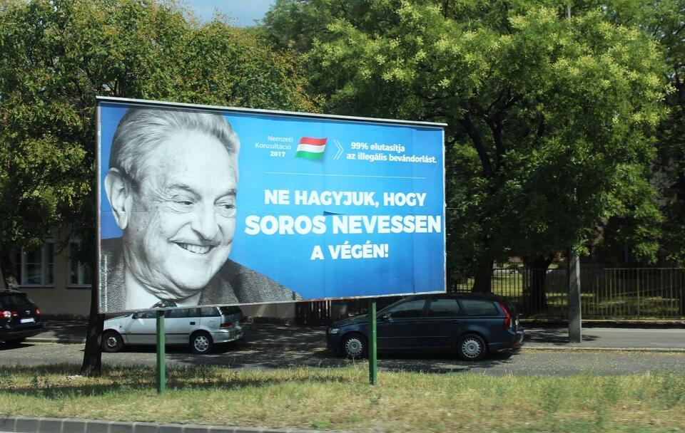 George Soros w kampanii billboardowej / autor: Fratria