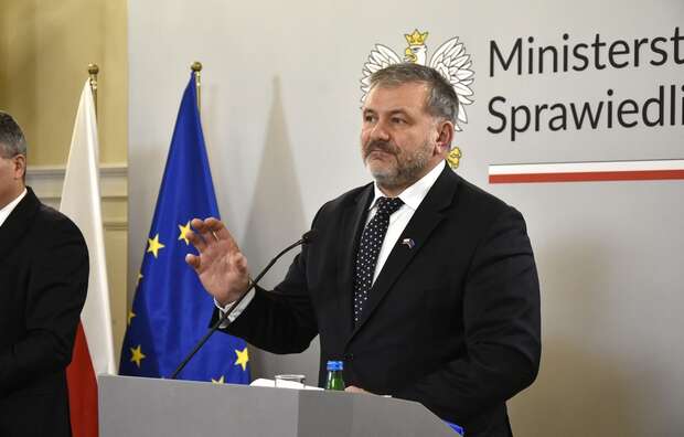 Żurek nakazał prokuraturze ścigać Kancelarię Prezydenta / autor: Fratria