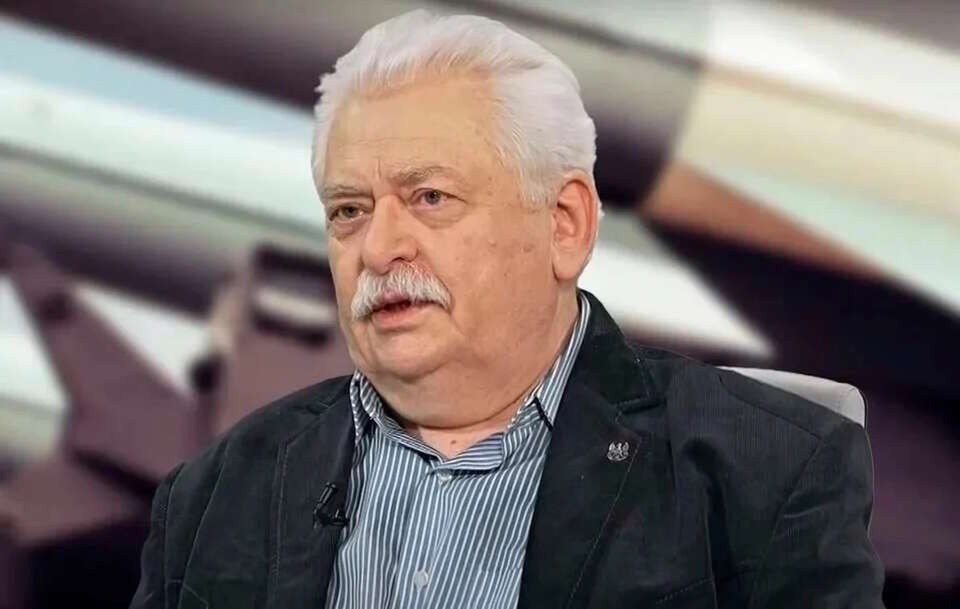 prof. Romuald Szeremietiew były p.o. ministra obrony narodowej  / autor: Fratria