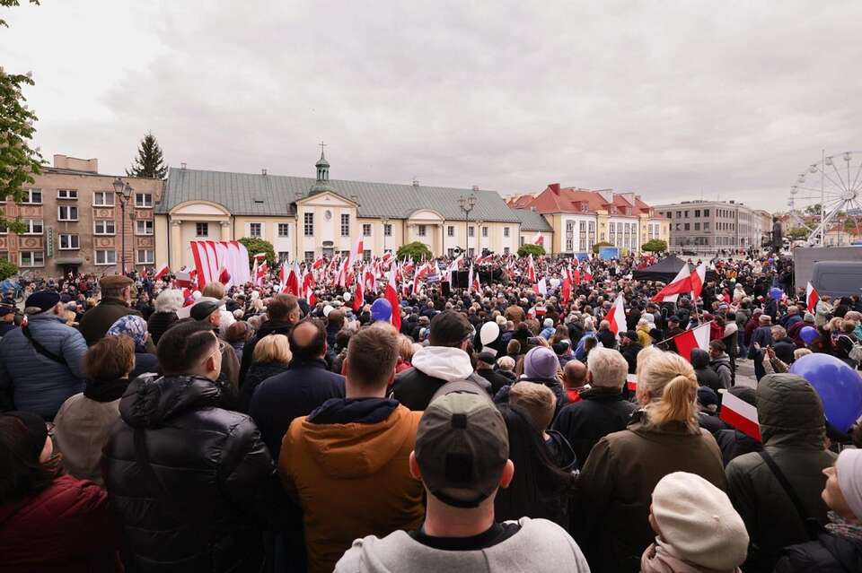 Obywatelski kandydat na prezydenta (popierany przez PiS) Karol Nawrocki w Białymstoku / autor: X/Nawrocki2025