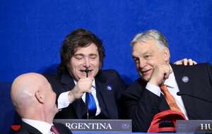 Prezydent Argentyny i premier Węgier. / autor: PAP/EPA