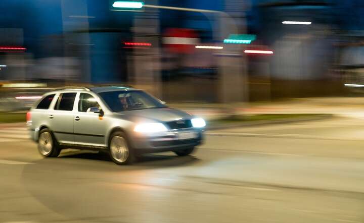 Ubezpieczyciele mierzą się z rosnącymi kosztami szkód komunikacyjnych / autor: Fratria /AS