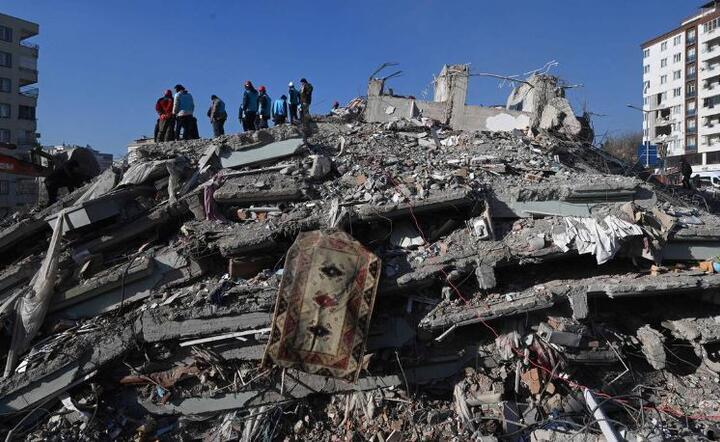 Trzęsienie ziemi w Turcji  / autor: PAP/ABACA/Evrim Aydin