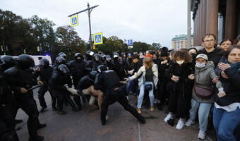 Rosja. Trwają zatrzymania na protestach przeciw mobilizacji