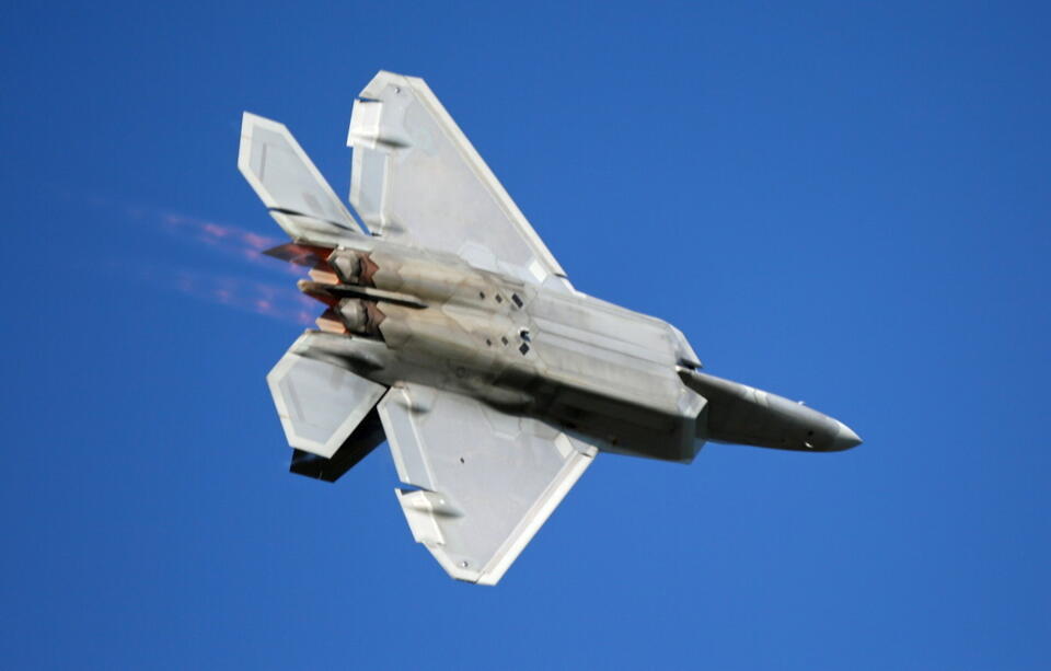 Amerykańskie myśliwce F-22 Raptor będą chronić polskie niebo