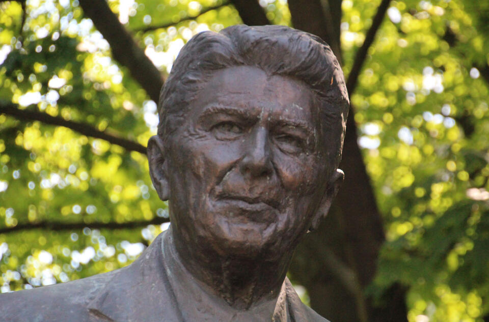 Pomnik Ronalda Reagana w Warszawie / autor: Fratria