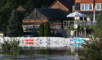 Niemcy na pomoc powodzianom przysłali... mopy!