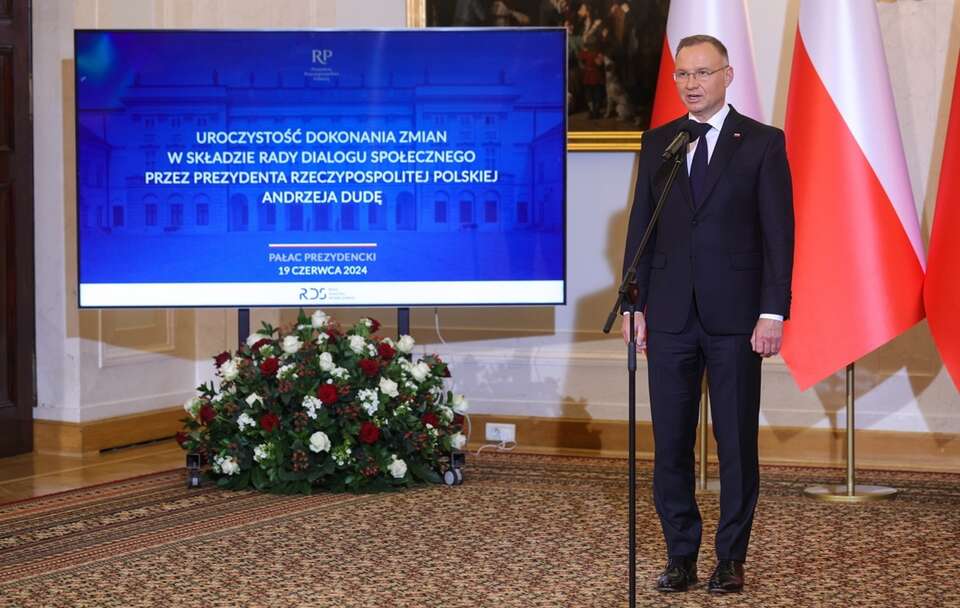 Prezydent powołał Jaworowskiego, Paszyka i Siemoniaka do RDS