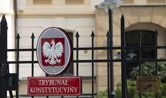 Ostry atak Brukseli na Trybunał Konstytucyjny