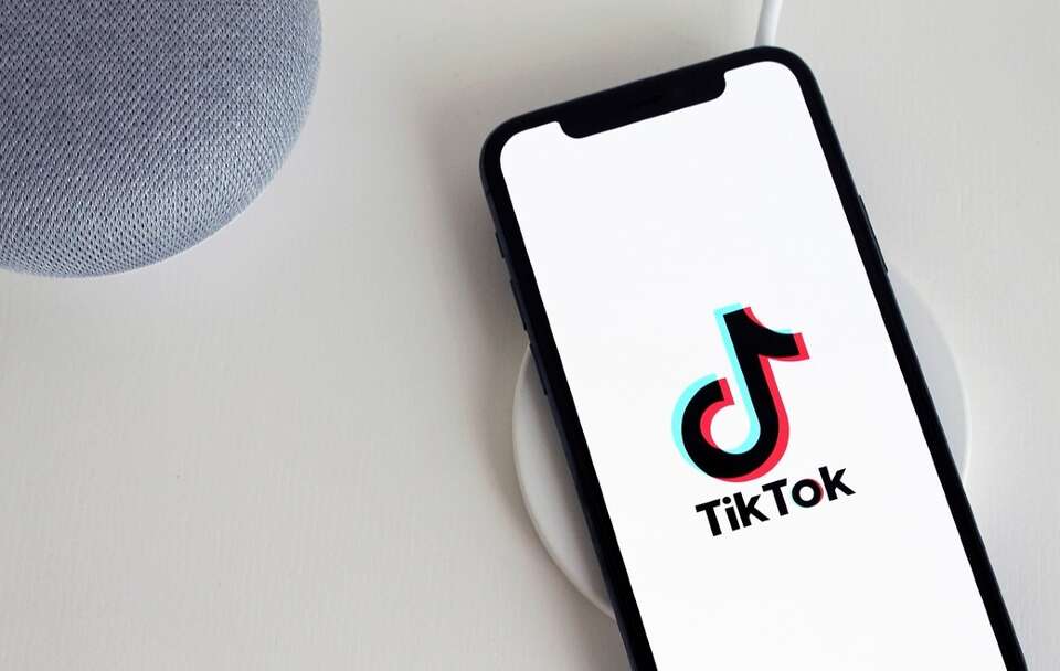Zdjęcie ilustracyjne; TikTok / autor: Pixabay/antonbe
