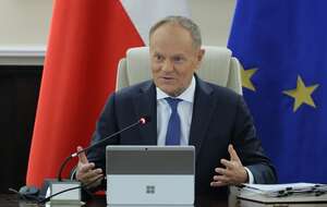 Premier Donald Tusk poinformował, że powstanie zespół analityczny w związku z tzw. aferą Epsteina w USA. / autor: PAP/Paweł Supernak