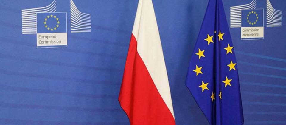 Flaga Polski i UE / autor: Fratria