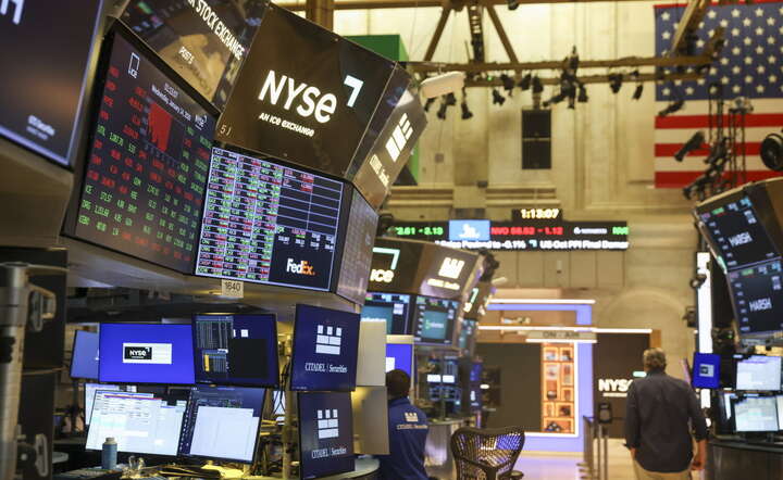 Parkiet giełdy w Nowym Jorku - New York Stock Exchange, 14 stycznia 2026 / autor: PAP/EPA/SARAH YENESEL