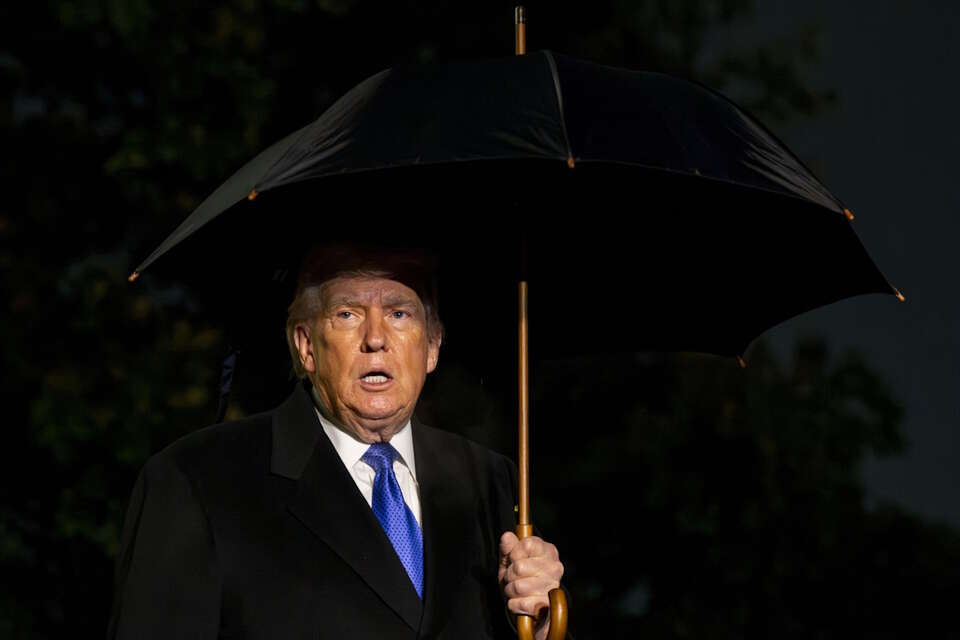 Zakusy USA względem Grenlandii. Jak nie po dobroci, to w trudniejszy sposób. Trump zapewnia, że przejmą wyspę. "Nie broni się dzierżawy". Na zdjęciu prezydent USA Donald Trump / autor: PAP/EPA