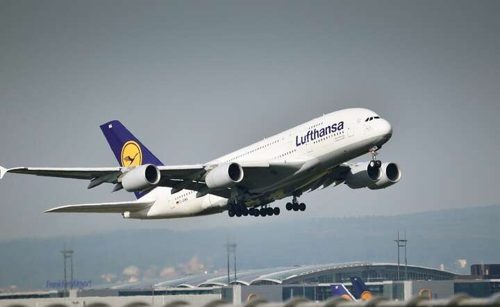 Lufthansa posiada flotę liczącą ponad 700 maszyn. / autor: Freepik