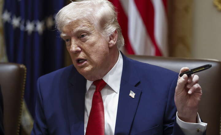 Prezydent USA Donald Trump w Białym Domu / autor: PAP/EPA/WILL OLIVER
