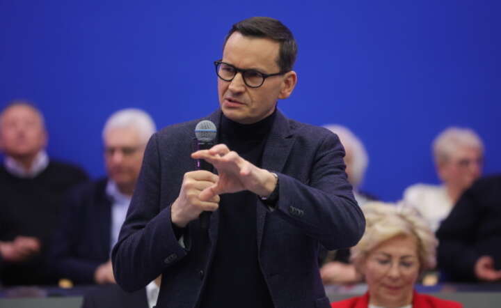  Były premier, poseł PiS Mateusz Morawiecki podczas otwartego spotkania z mieszkańcami Ciechanowa / autor: PAP/Rafał Guz
