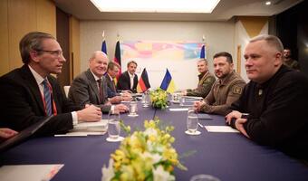 Prezydent Zełenski na G7: Razem dodajemy Ukrainie siły