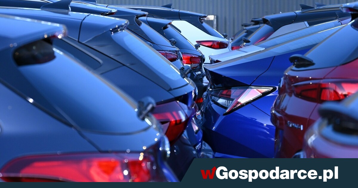 Rynek nowych aut pędzi jak szalony