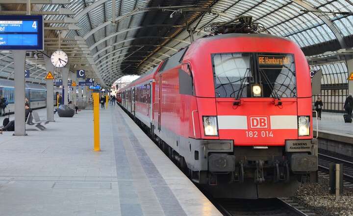Rzecznik Deutsche Bahn tłumaczy, że pociągi spóźniają się przez pogodę / autor: Pixabay