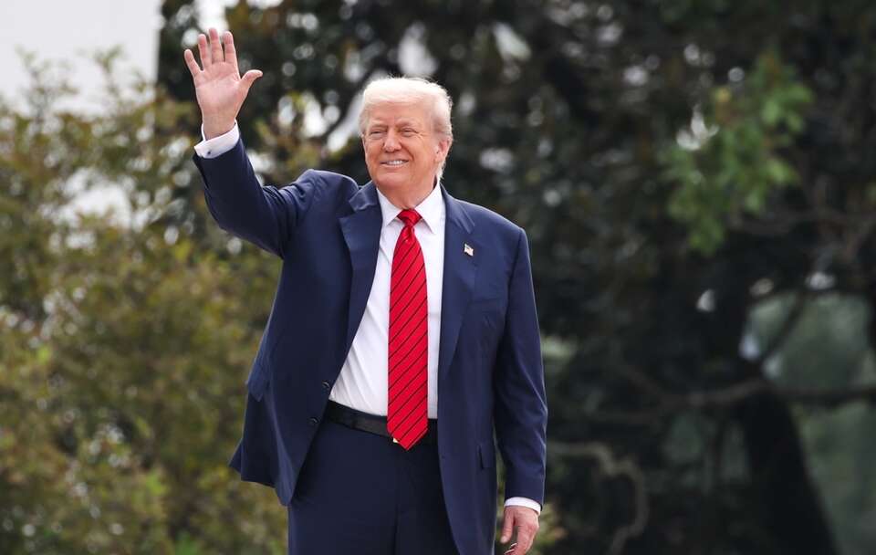 Donald Trump / autor: EPA/SAMUEL CORUM / POOL Dostawca: PAP/EPA.