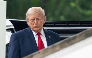 Donald Trump  / autor: PAP/EPA/AARON SCHWARTZ / POOL