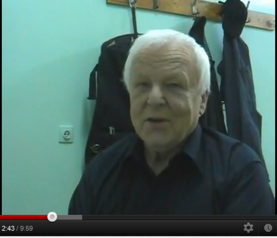 screenshot z YouTube