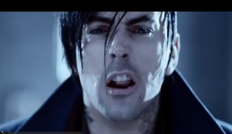 screenshot z YouTube