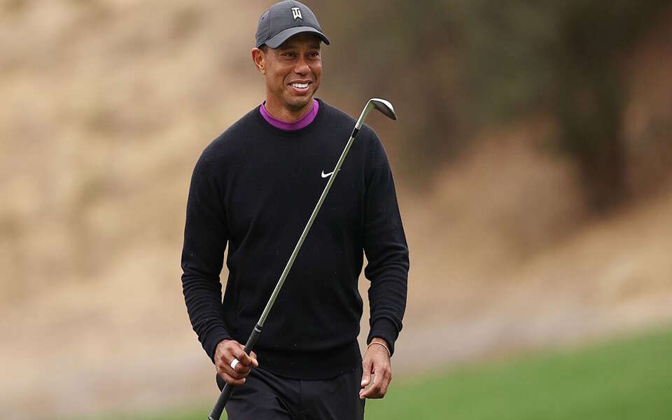 Na zdjęciu Tiger Woods na polu golfowym / autor: Theflowerbar/Wikimedia/https://creativecommons.org/licenses/by-sa/4.0/deed.en