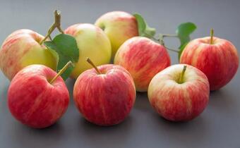 Jabłka na targu droższe o ... 500 proc.